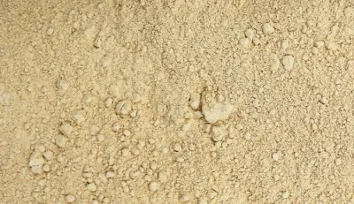 Vrste Maca prašek prašek: rdeča proti črni proti rumeni - primerjava